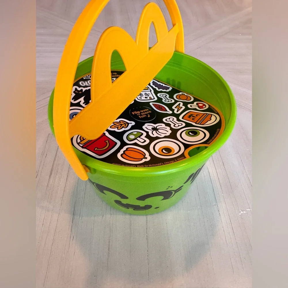 2025 McDonald’s Halloween Boo Bucket – Green Goblin Face Design